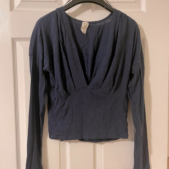 NWOT Free People long sleeve top - Picture 6 of 7